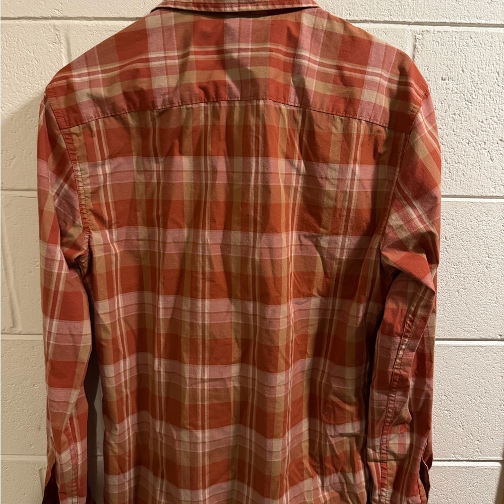 2 Wrangler Tan and Blue Checkered Shirt/Rust and Tan. Price is for both shirts - Picture 8 of 8